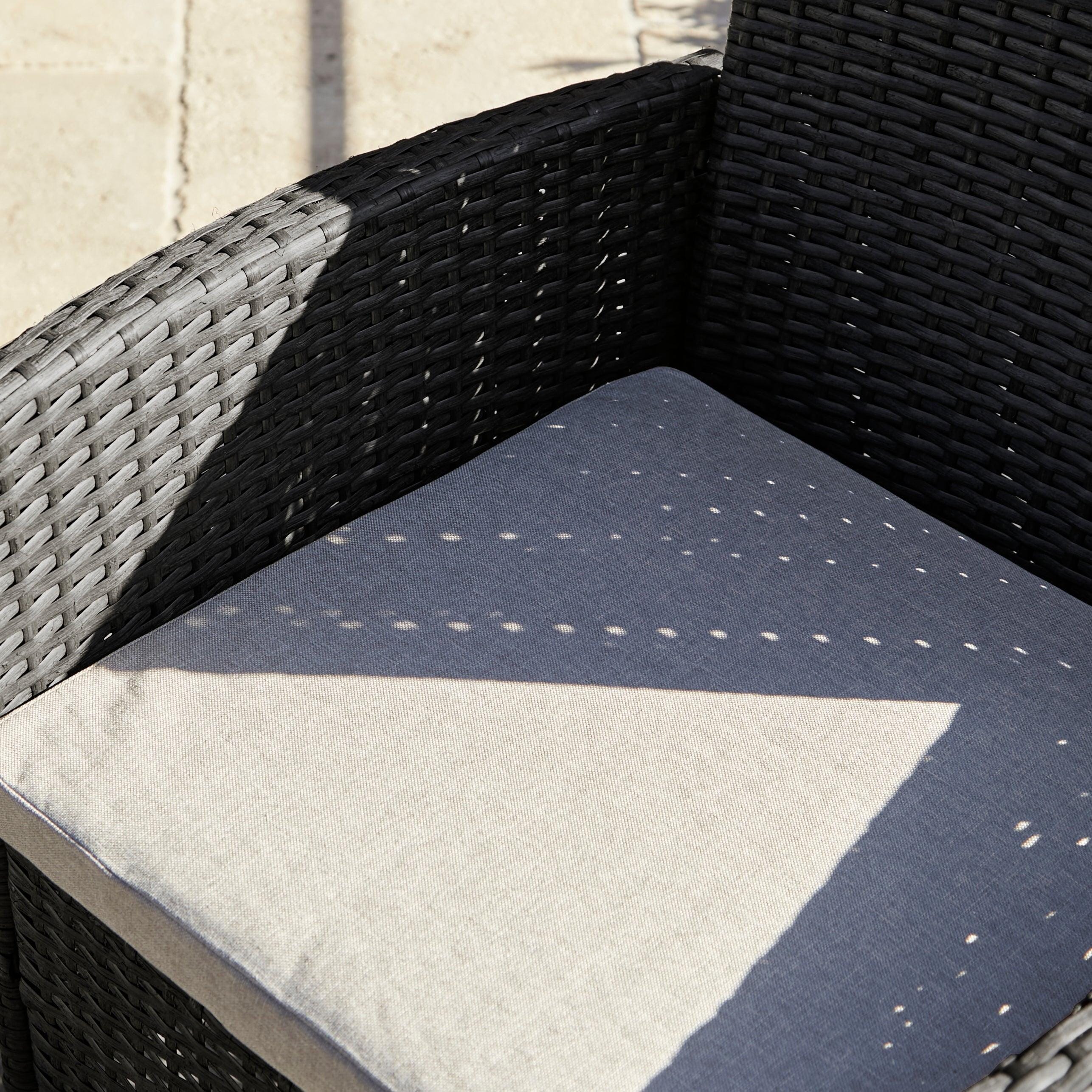 Kemble 4 Seater Rattan Round Garden Dining Set with Grey Parasol - Black Weave - Image 7