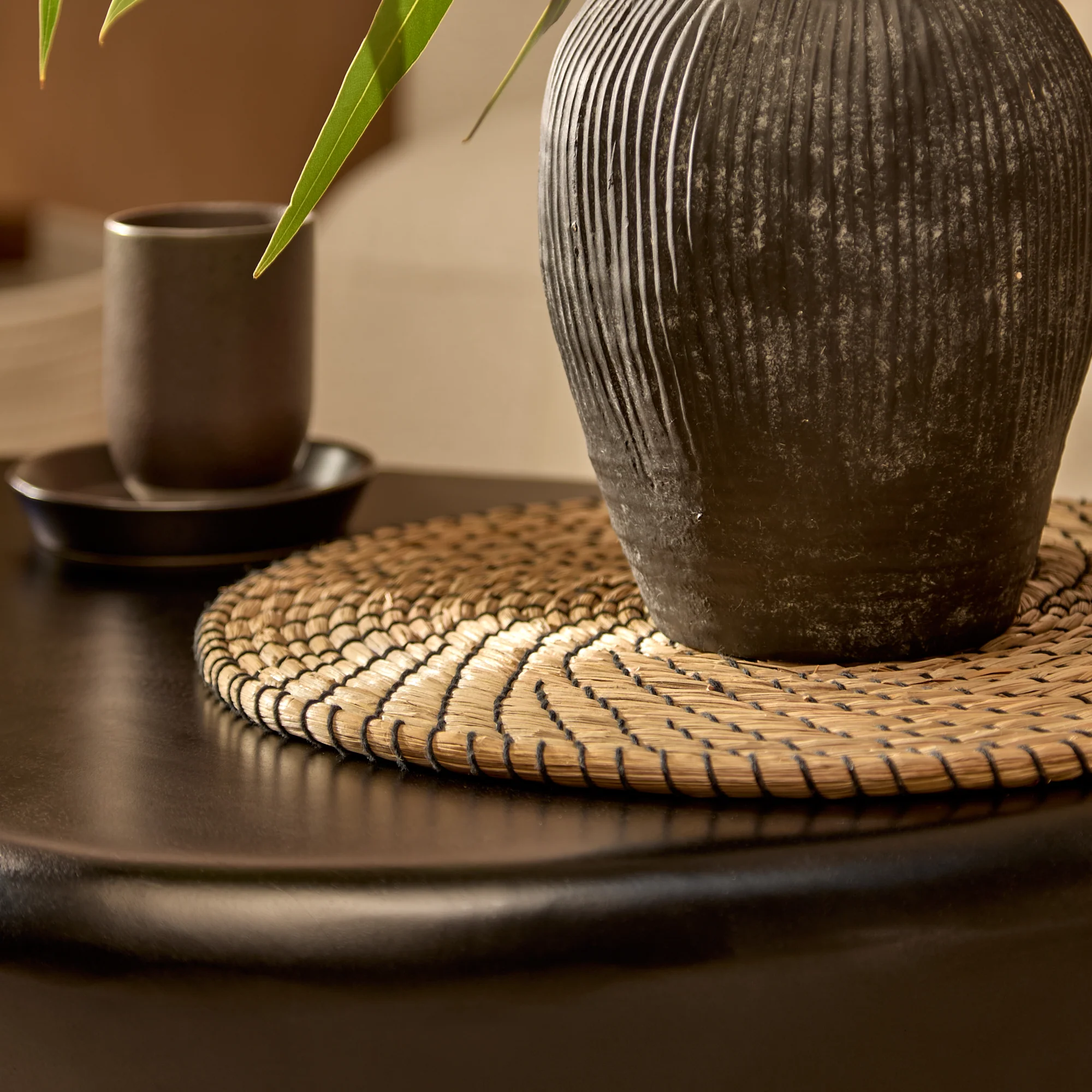 Alder Mango Wood Coffee Table - Jet Black - Image 3