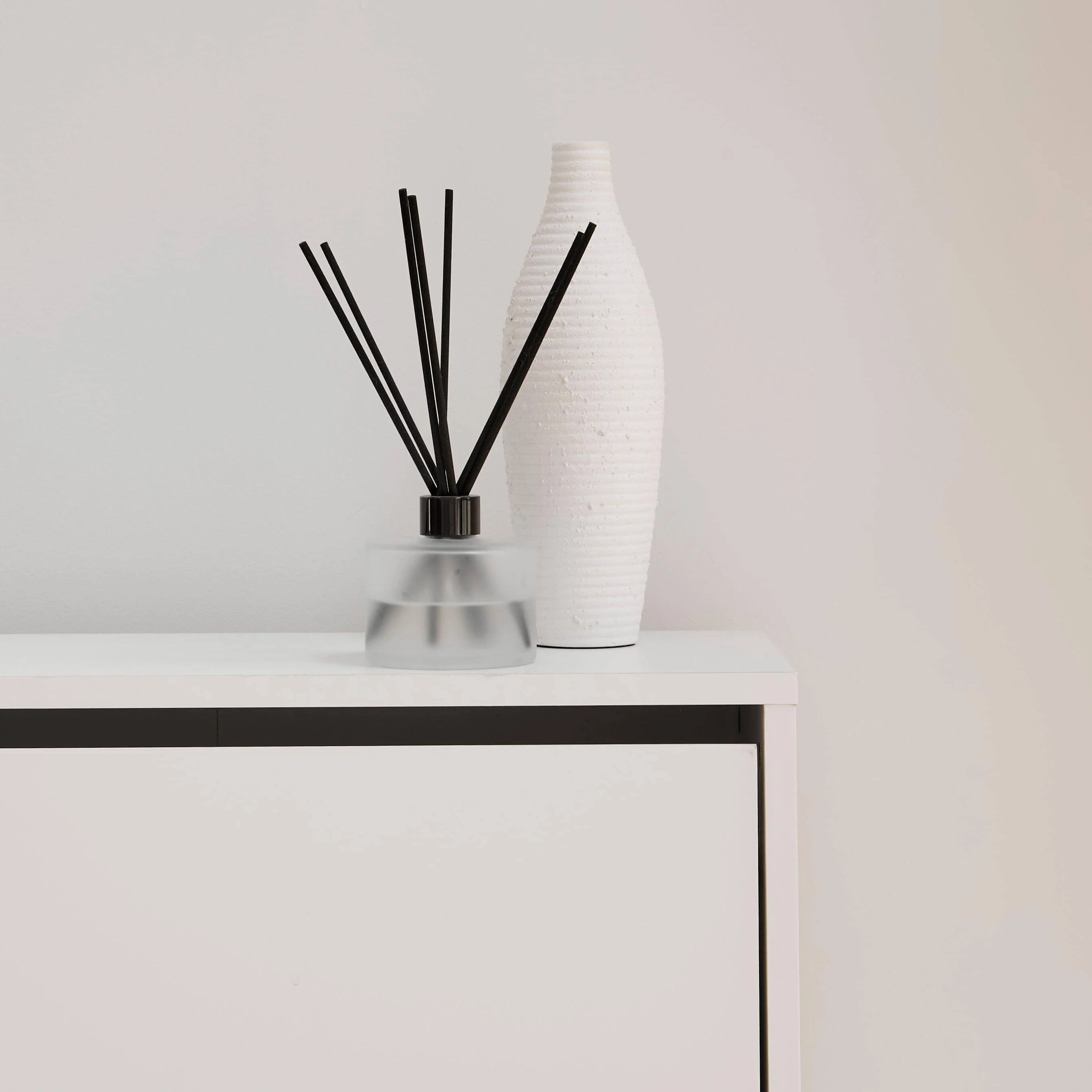 Anderson Shoe Cabinet - 3 Door - White - Image 7