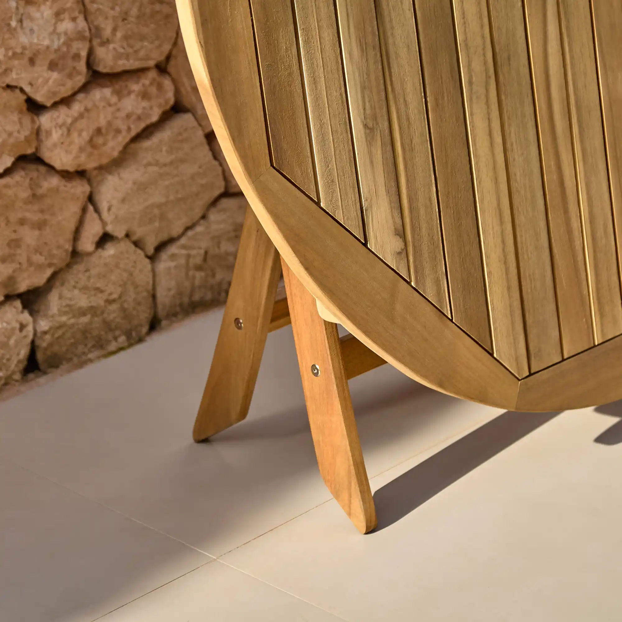 Ashby 6 Seater Wooden Round Folding Garden Dining Table - 130cm - Image 6