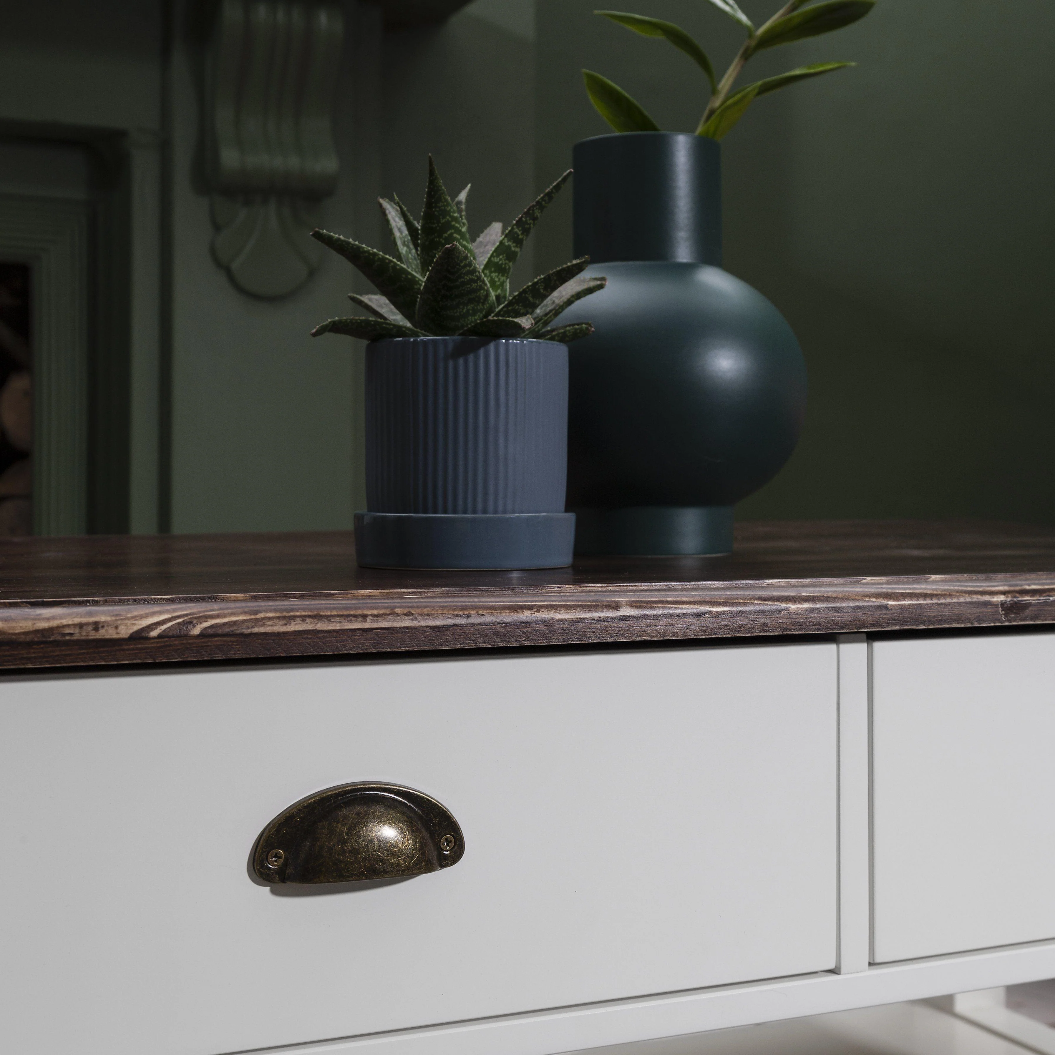 Chatsworth White  Coffee Table with Storage - Image 6