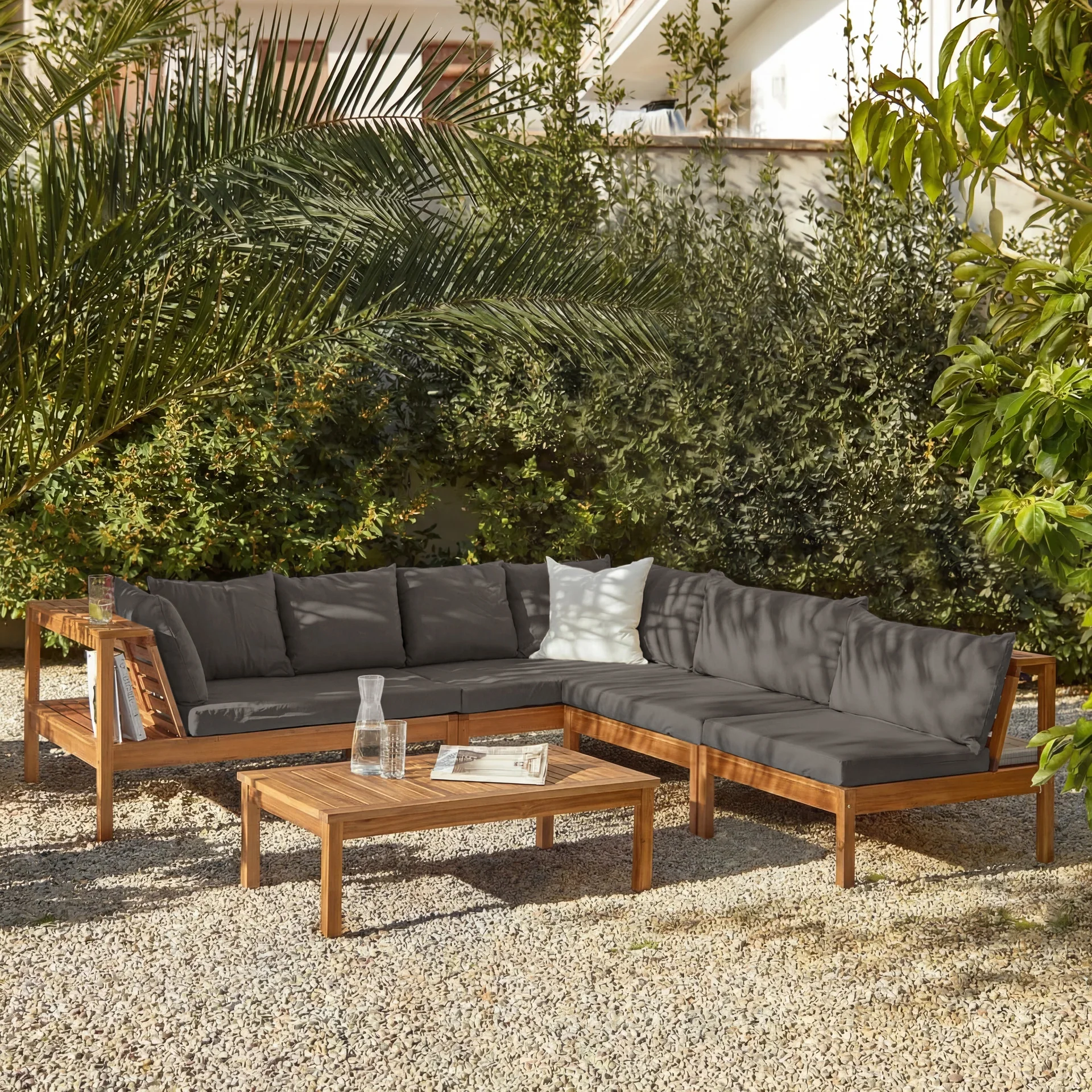 Facebook New In Include