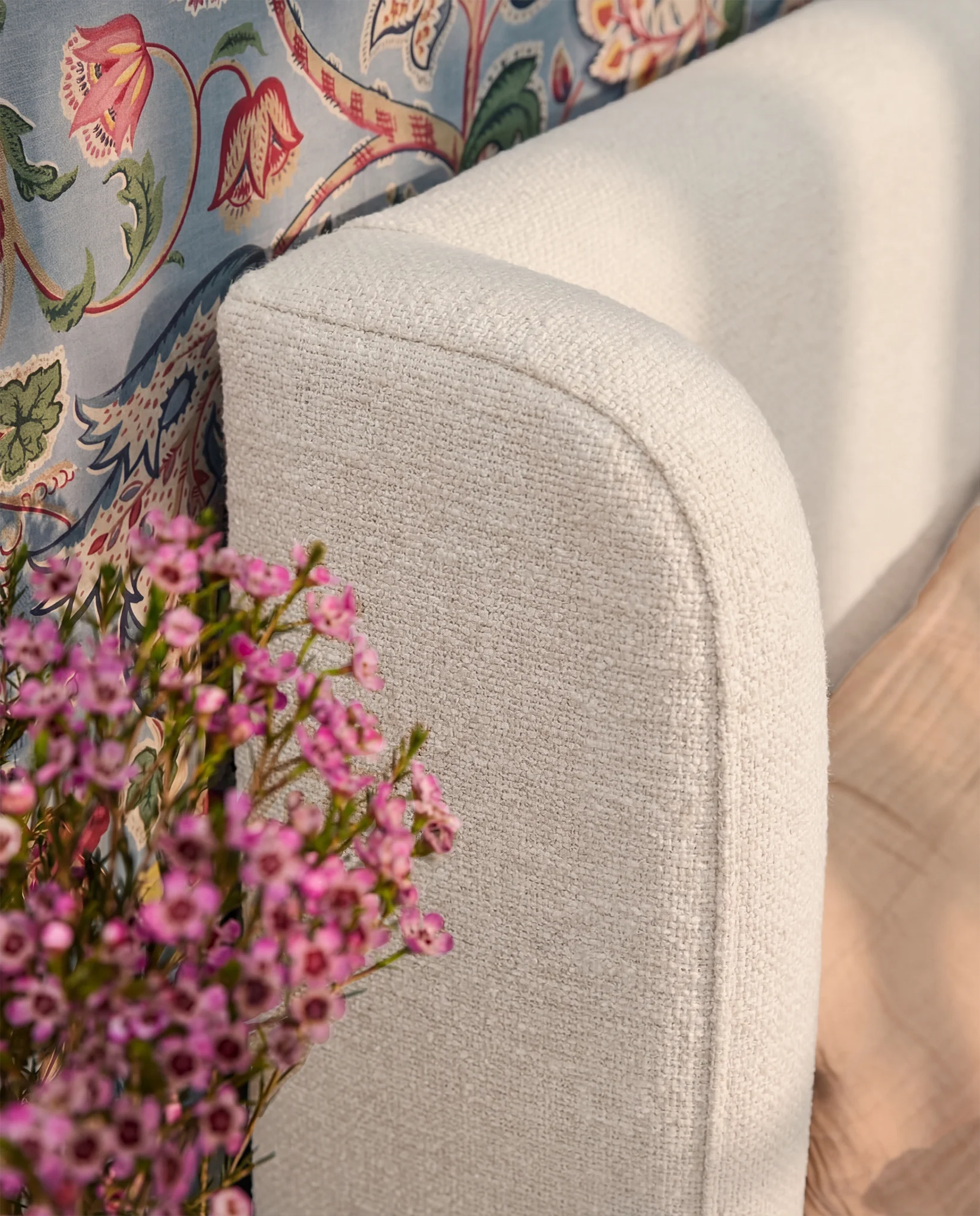 Hannah King Ottoman Bed - Oyster White - Image 7