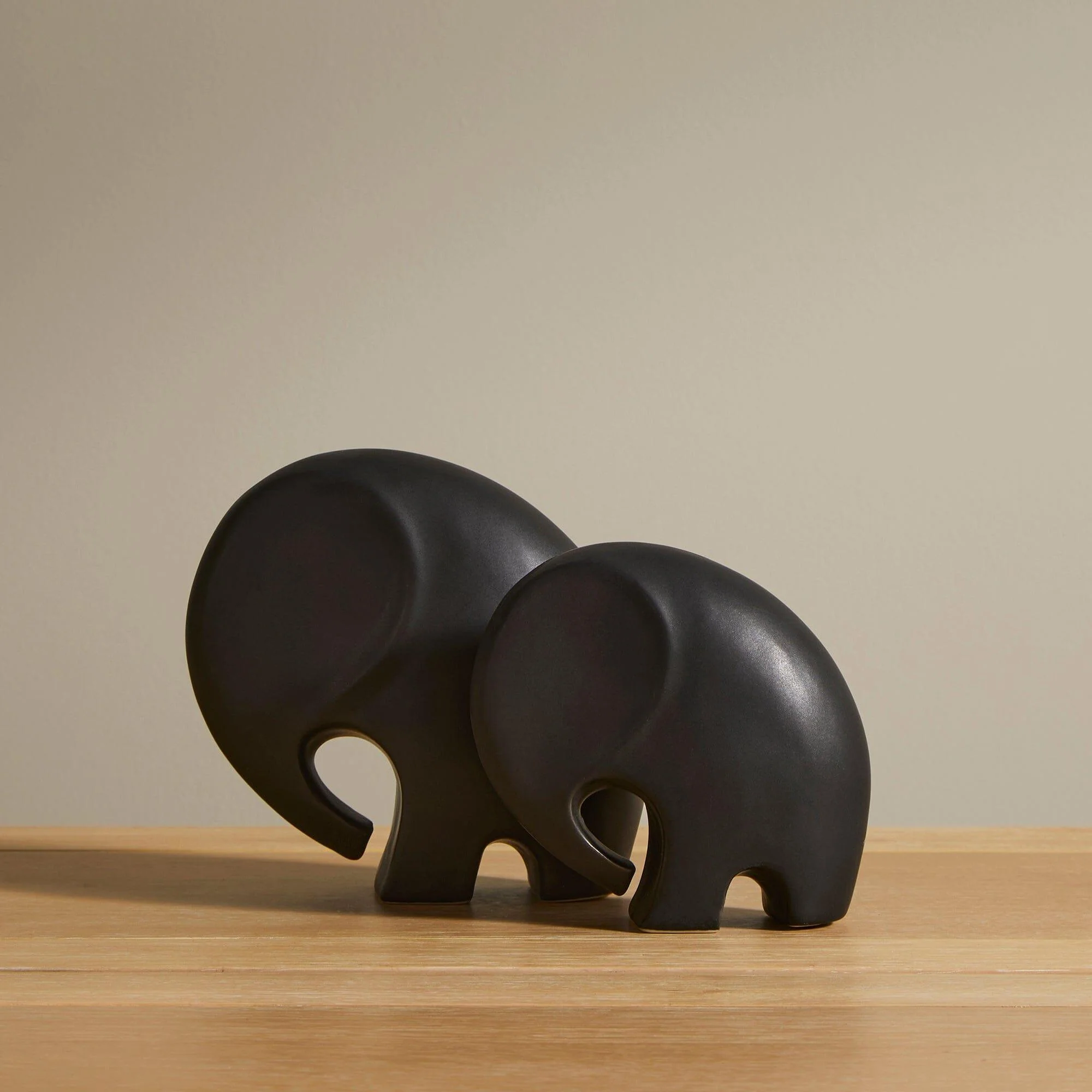 Meru 15cm Ceramic Elephant Ornament - Black - Image 3