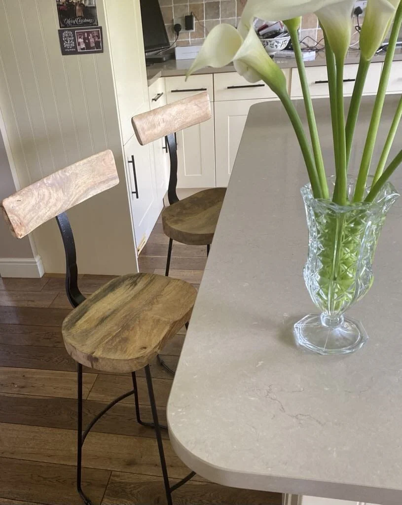 Aiden Natural Mango Wood Bar Stools - Set of 2 - Black Iron Legs - Image 3