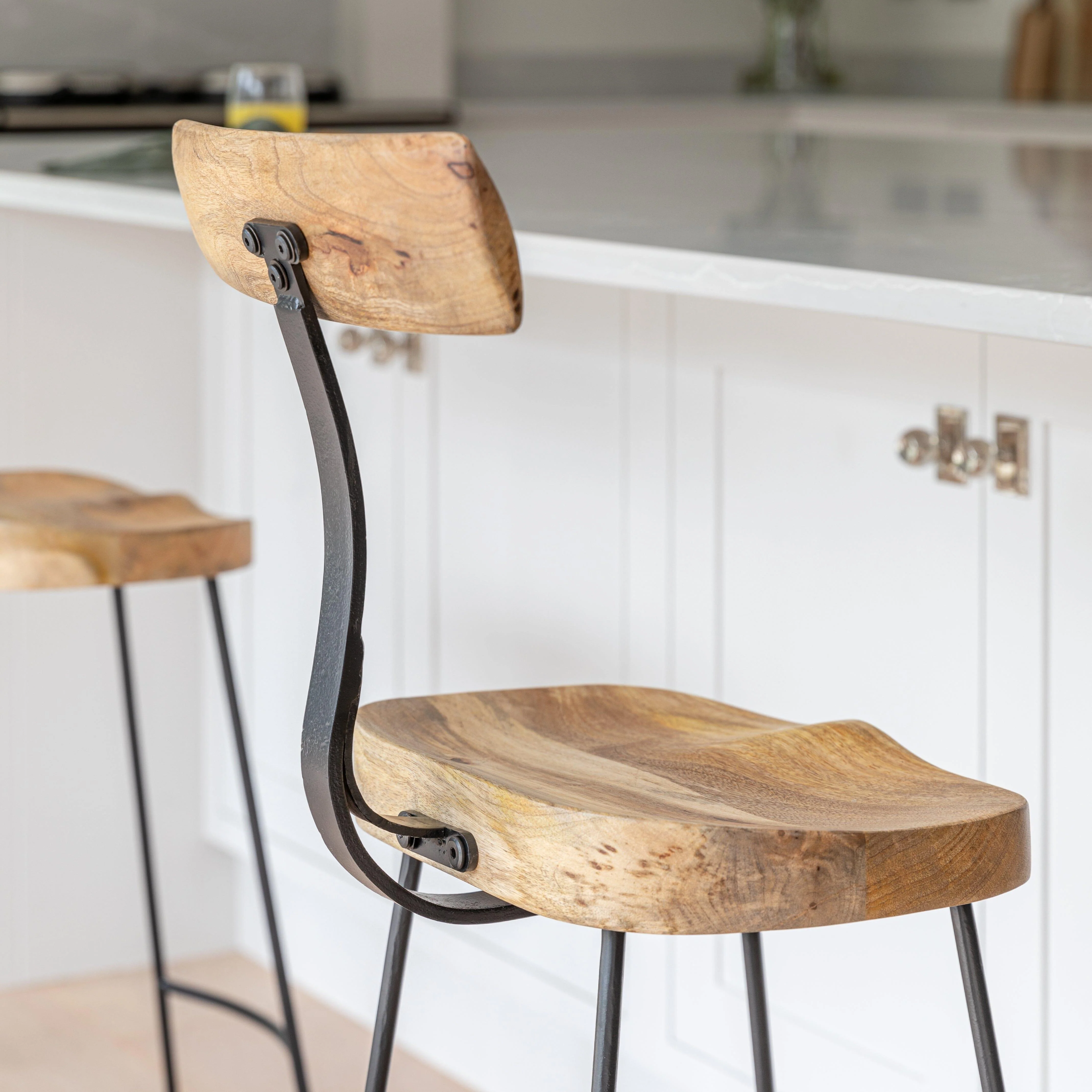 Aiden Natural Mango Wood Bar Stools - Set of 2 - Black Iron Legs - Image 5