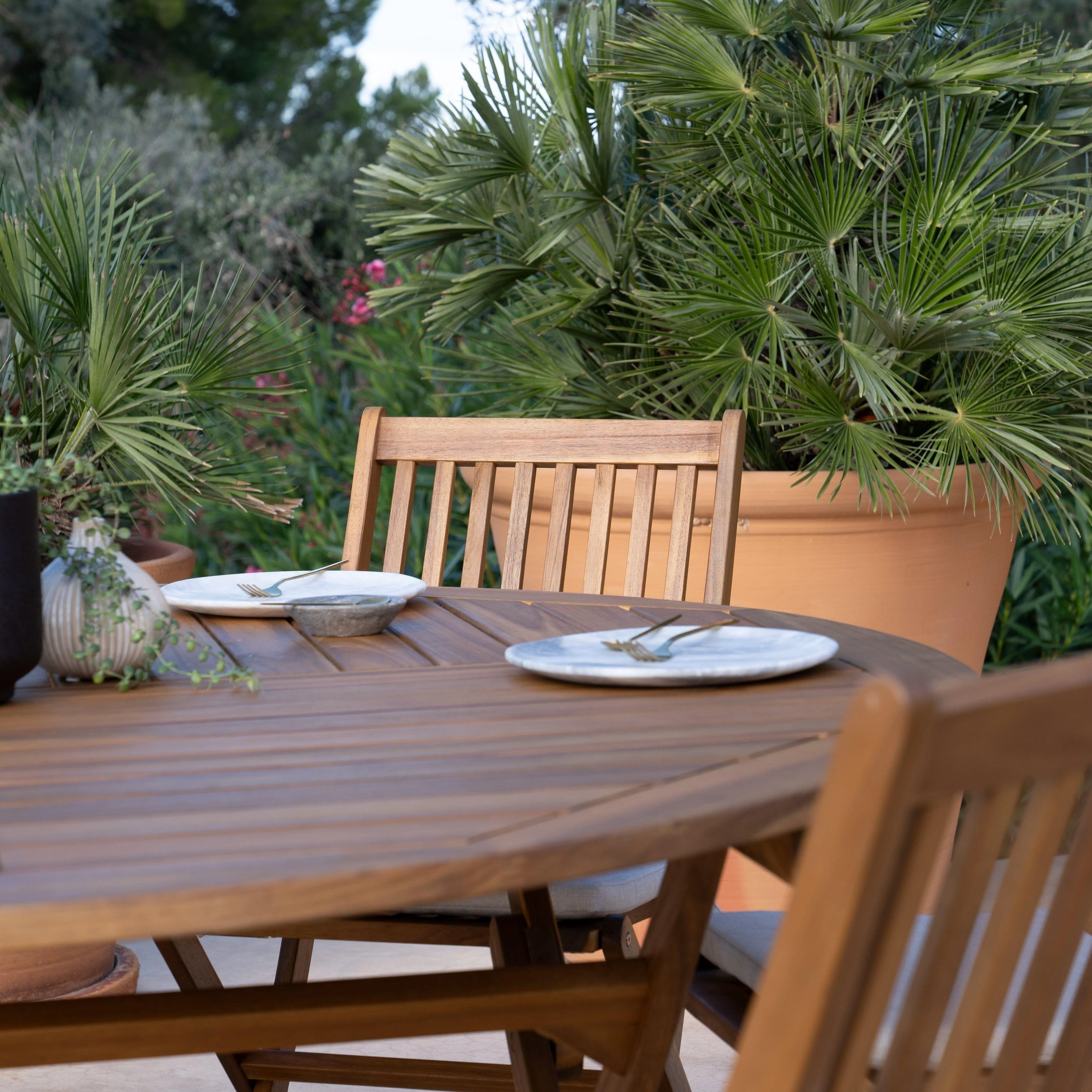 Ashby 6 Seater Wooden Round Folding Garden Dining Table - 130cm - Image 3