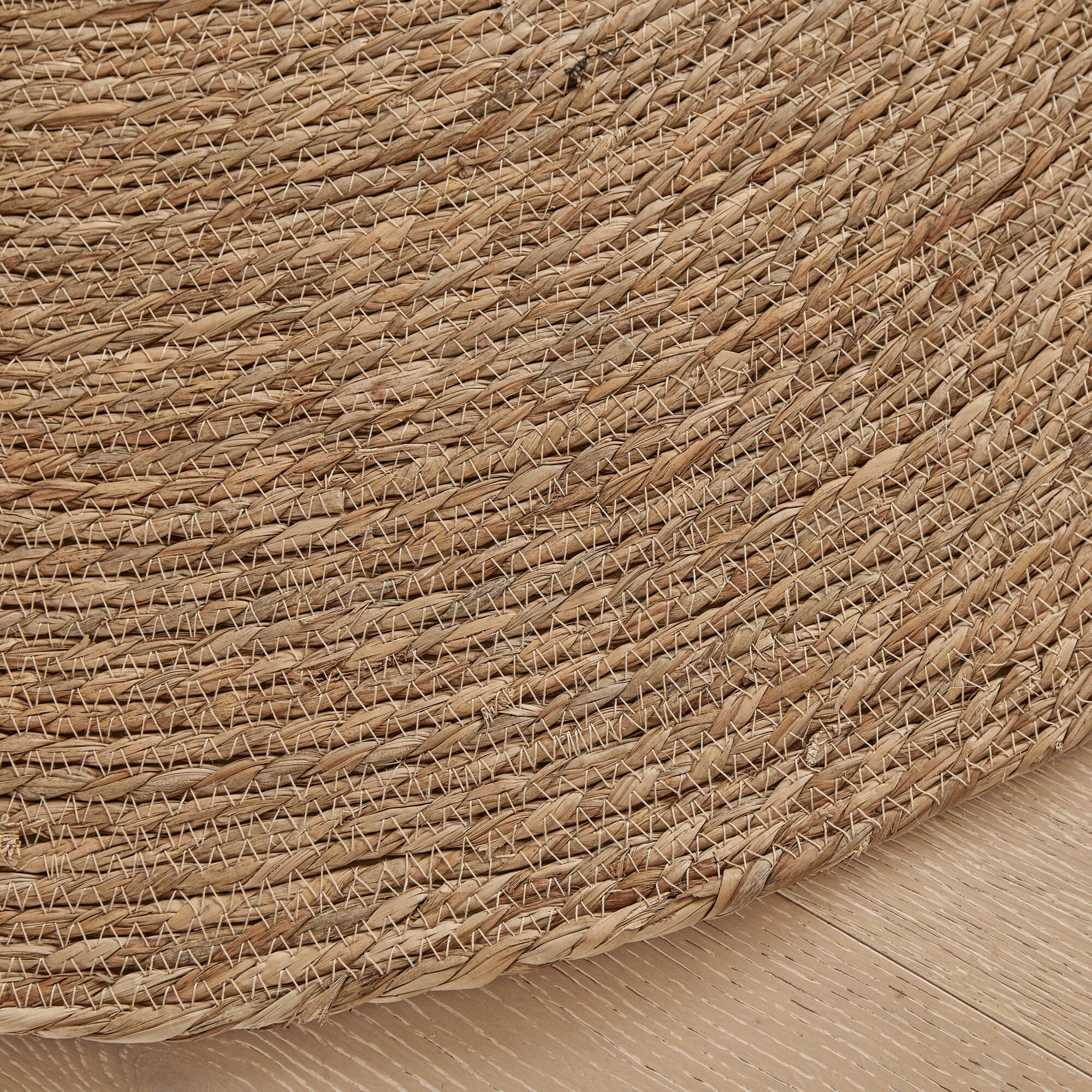 Heaton 150cm Round Seagrass Rug - Natural - Image 4