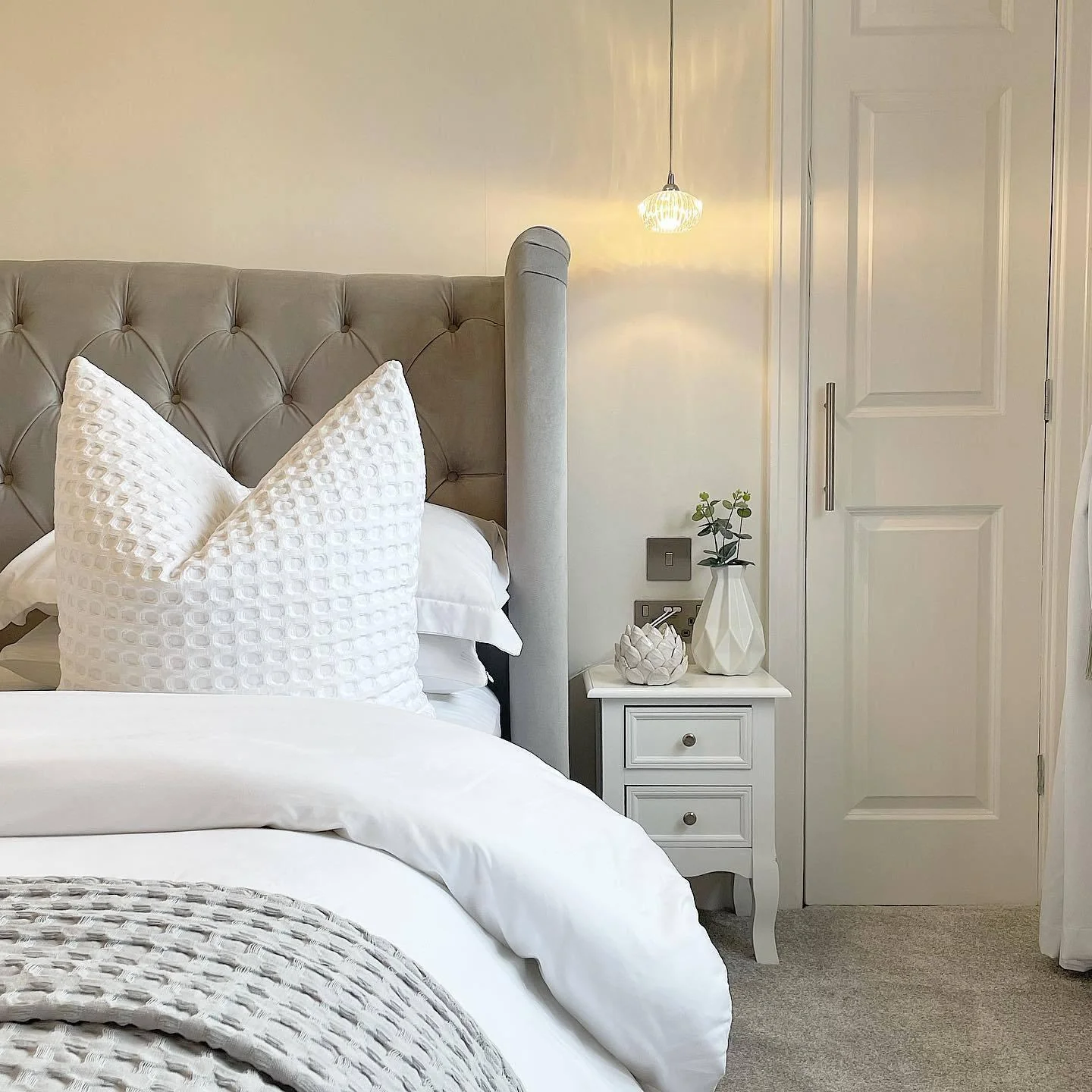 Outlet - Bette Classic Bedside Table Pair White - Image 4