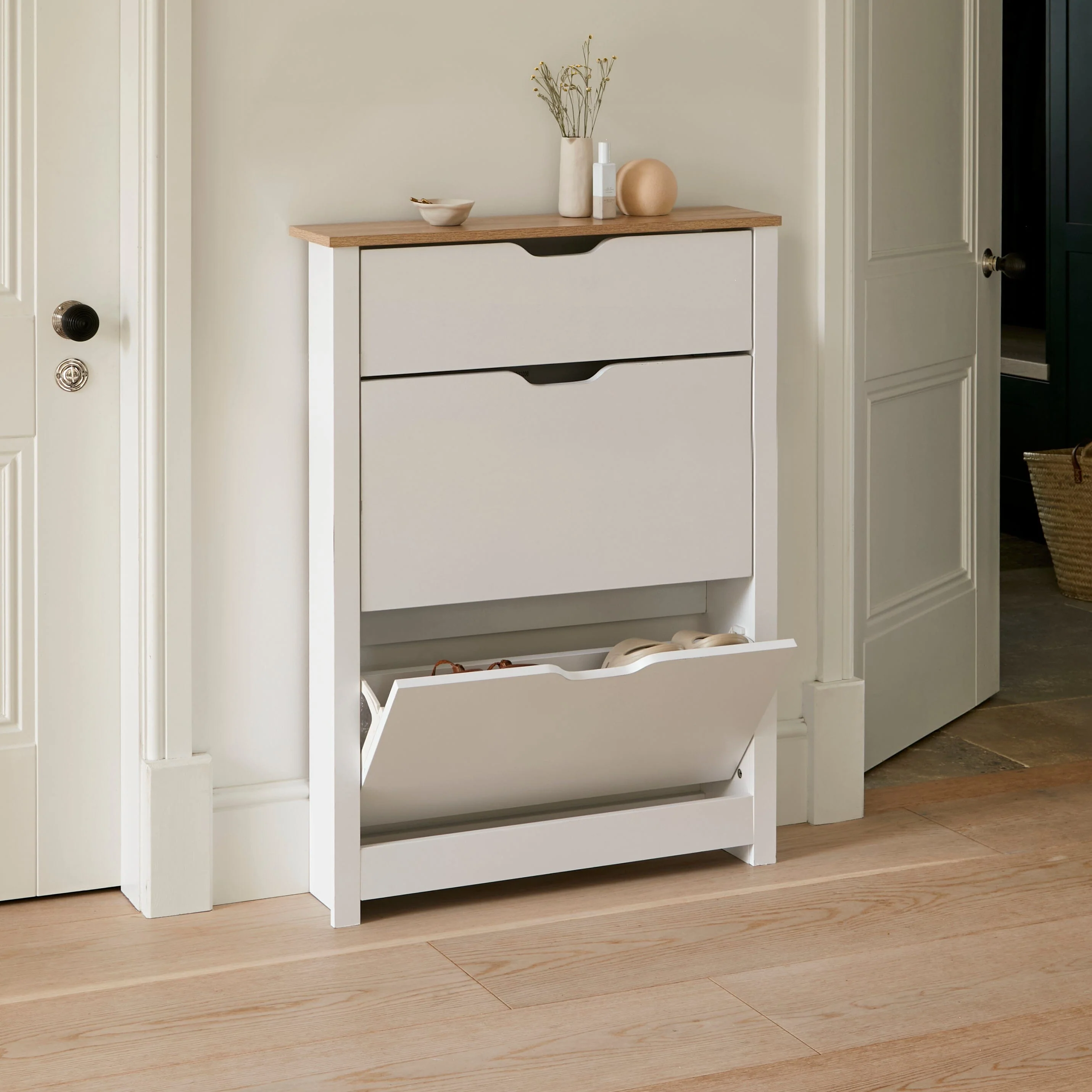 Windsor Shoe Cabinet - 3 Door - White - Image 3