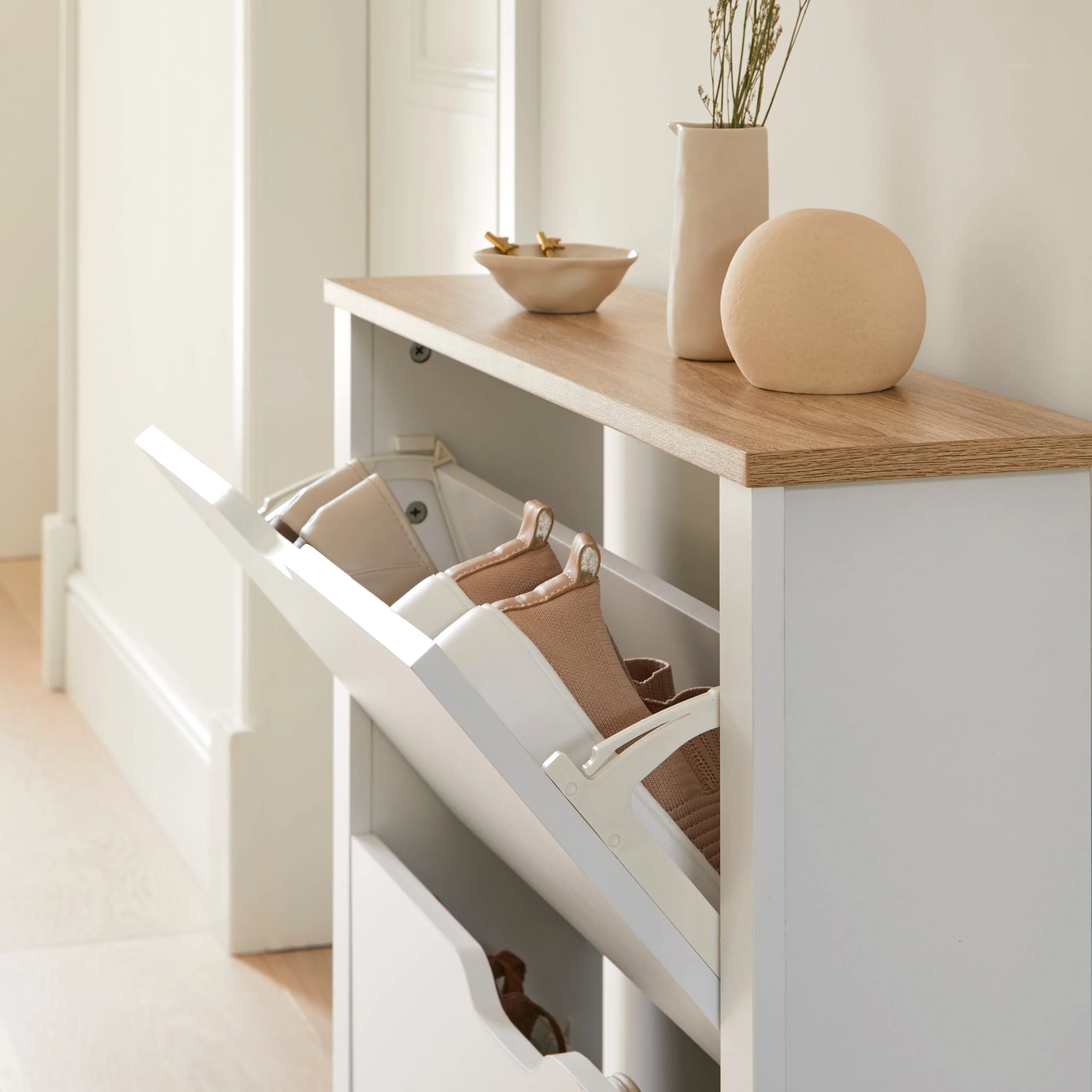 Windsor Shoe Cabinet - 3 Door - White - Image 5