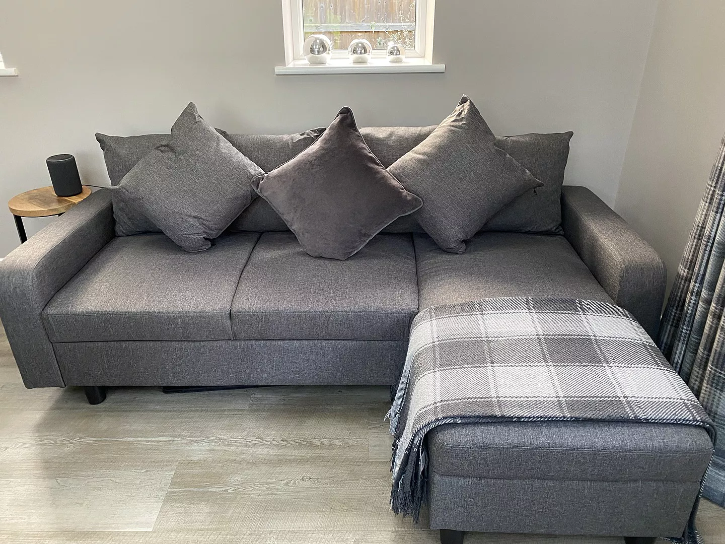 Tracy Corner Sofa - Grey Linen with Black Legs - Image 6